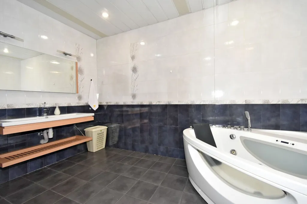 Уютная и просторная квартира в элитной новостройке в центре города