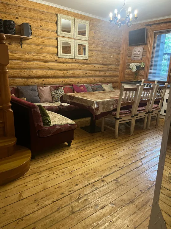 Комфортный коттедж в центре