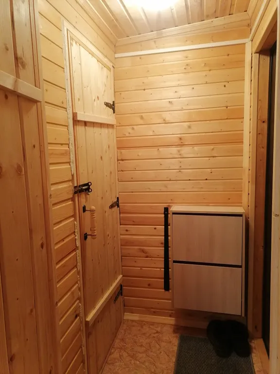 Домик рядом с Каменным городом и Столбами Усьва