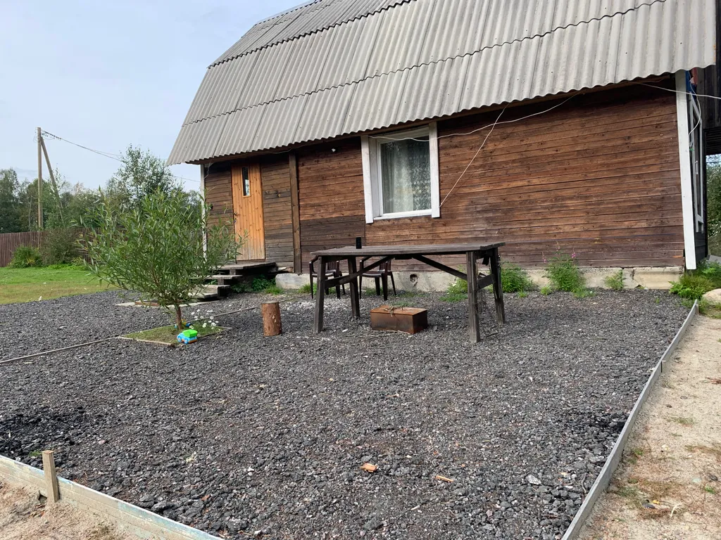 Дом на берегу озера