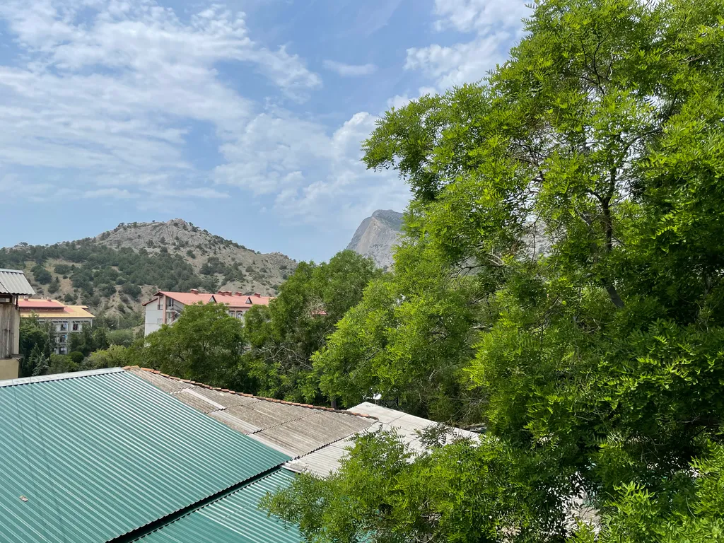 Коттедж «Летний» с видом на Генуэзскую крепость