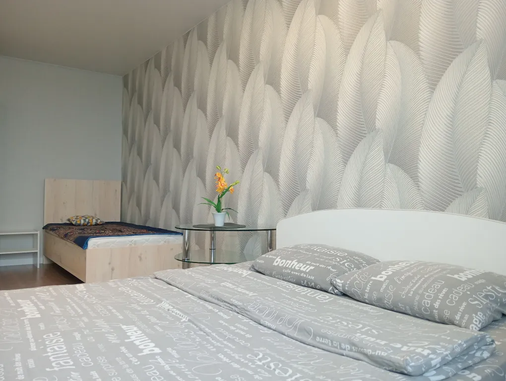 Квартира у Глобуса