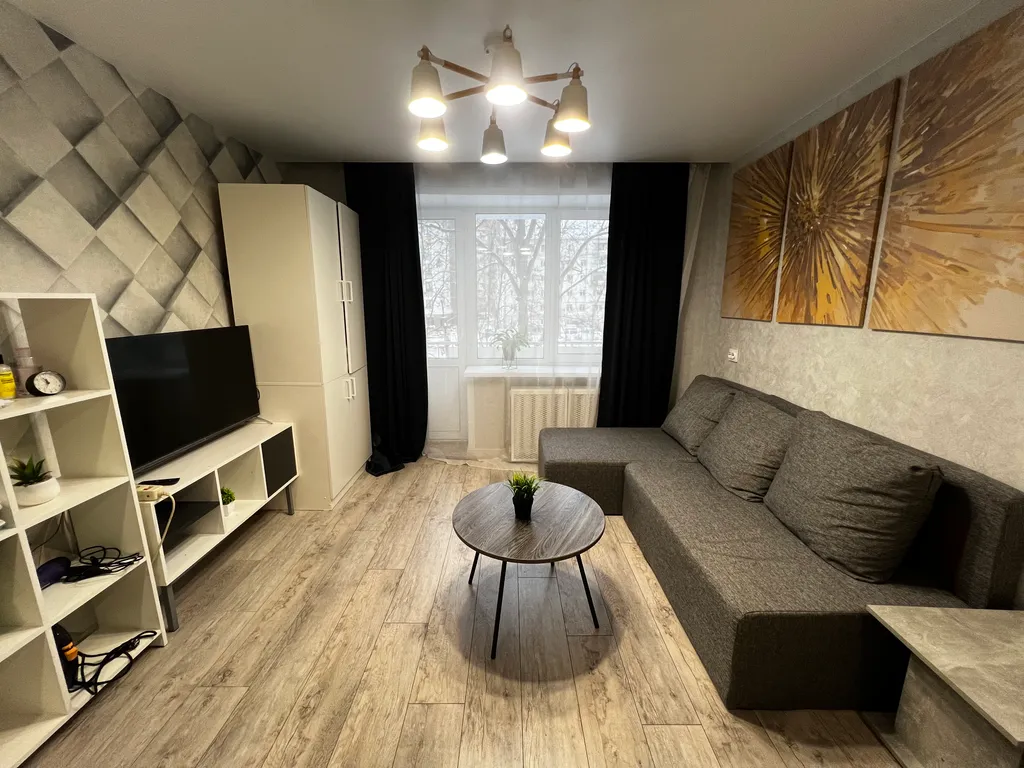 Квартира в центре с удобным расположением и свежим ремонтом — аренда посуточно в Киров