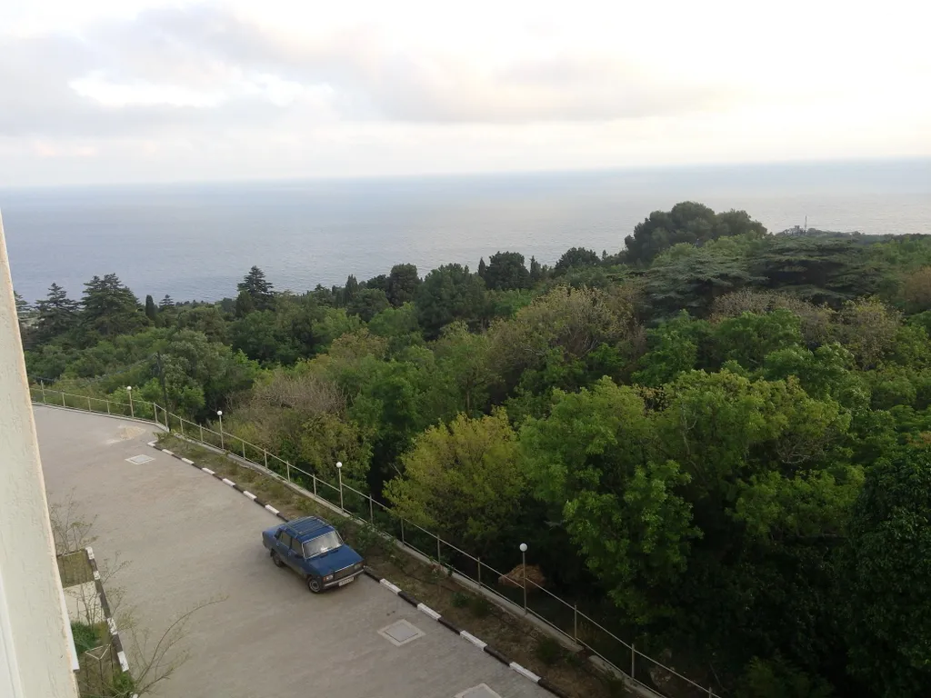 Апартаменты новые с видом на море, горы в новом доме над форосским парк