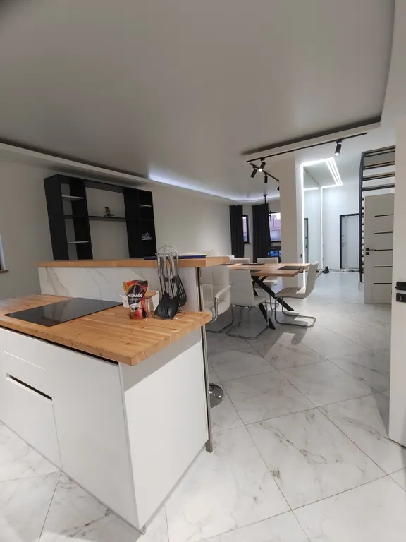 6-комнатный Дом