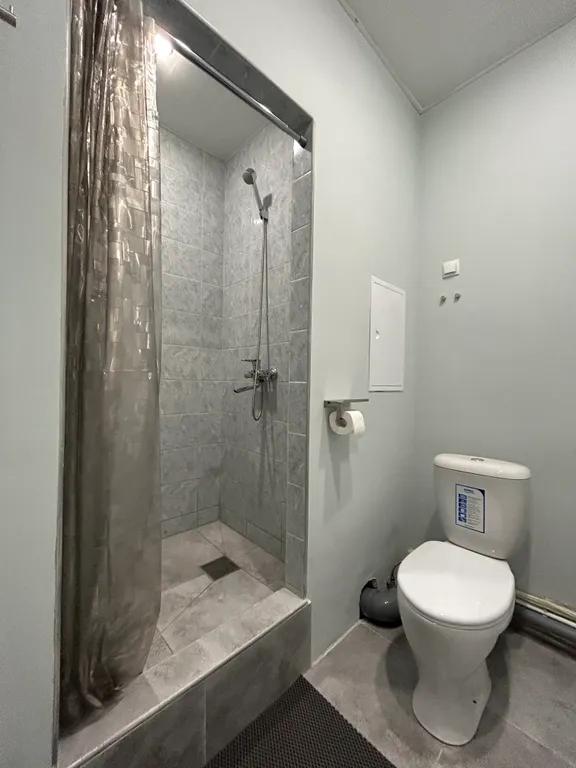 Студия с дизайнерским ремонтом