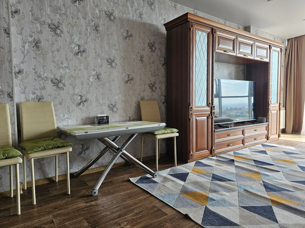 3-ком. в центре Владивостока с видом на море и город