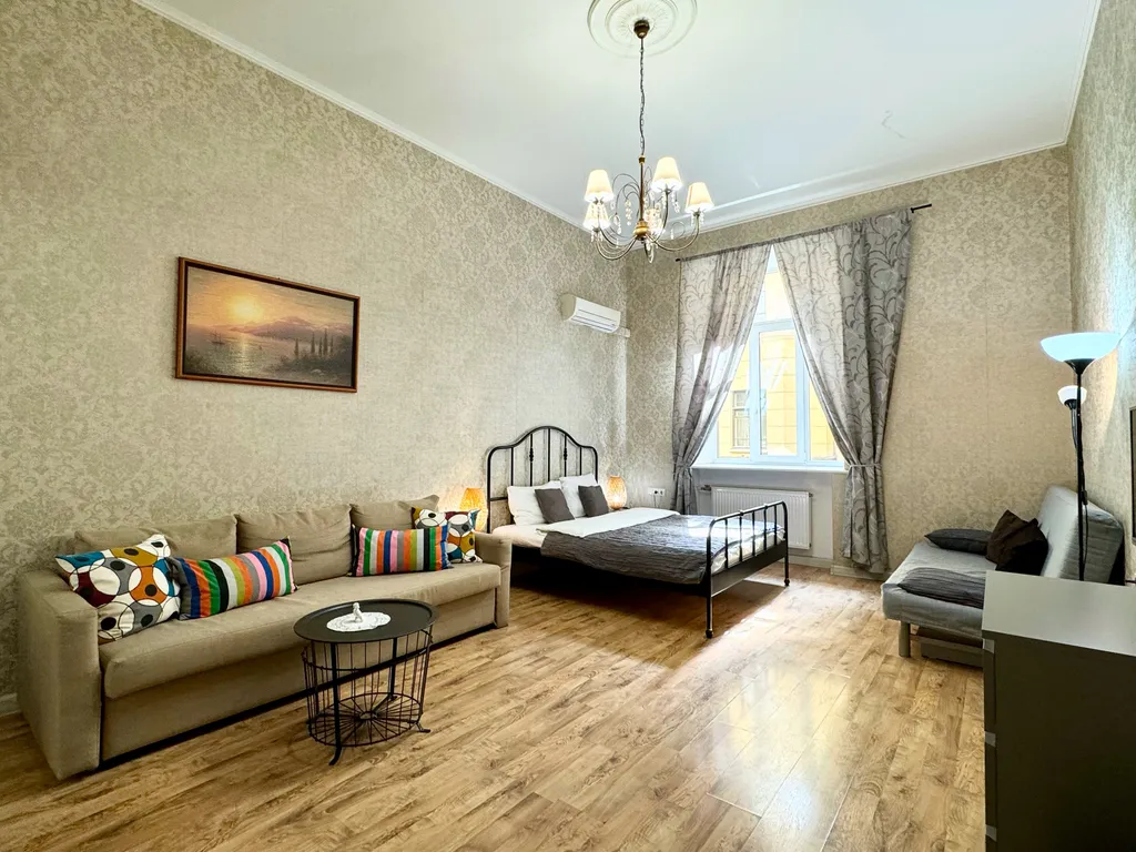 Квартира Просторная квартира возле Эрмитажа - 3 спальни, 2 санузла, парковка — Санкт-Петербург