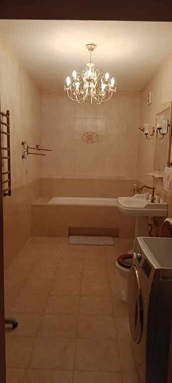 Видовая, двухъярусная квартира в элитке, на набережной.