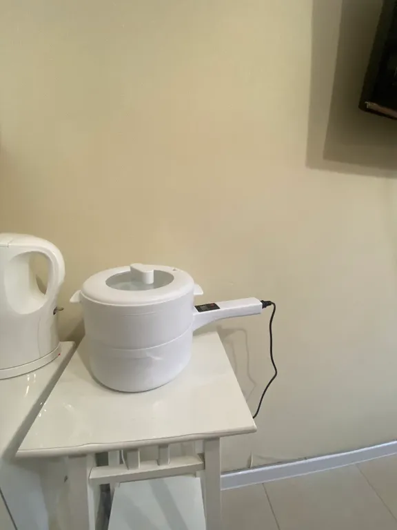 Маленькая студия рядом с лесом