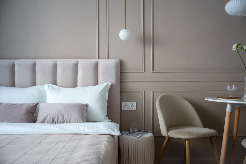 Роскошная студия Золотая с качелью и ванной