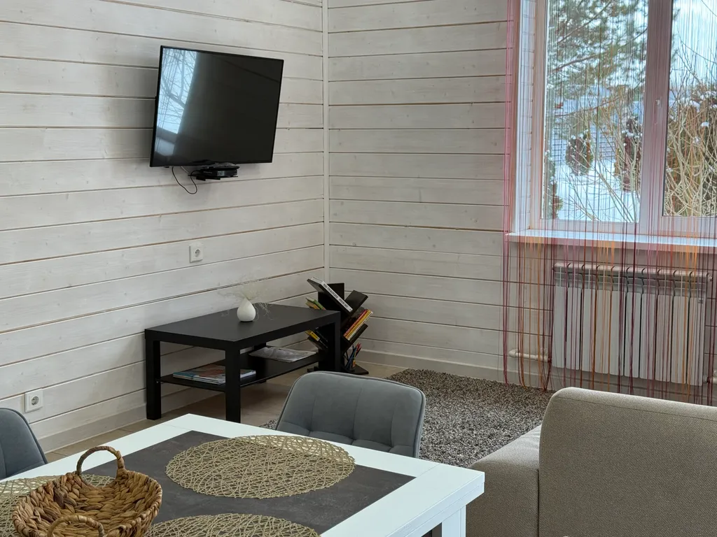 Уютный дом в соснах для семейного отдыха