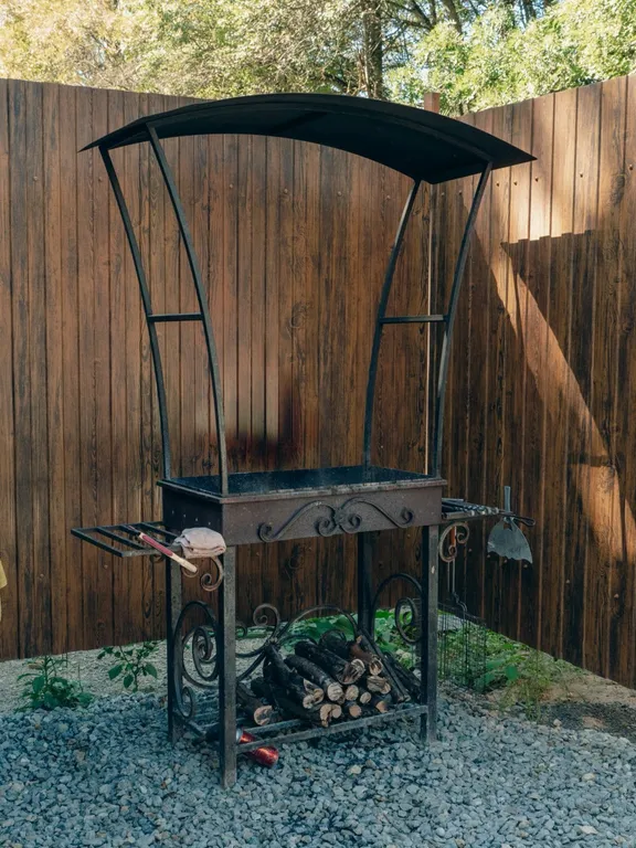 Коттедж Дом с видом на лес, у подножья горы Собер-Баш — Северская