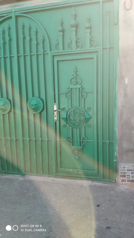 Уютная комната у подножия крепости Нарын Кала