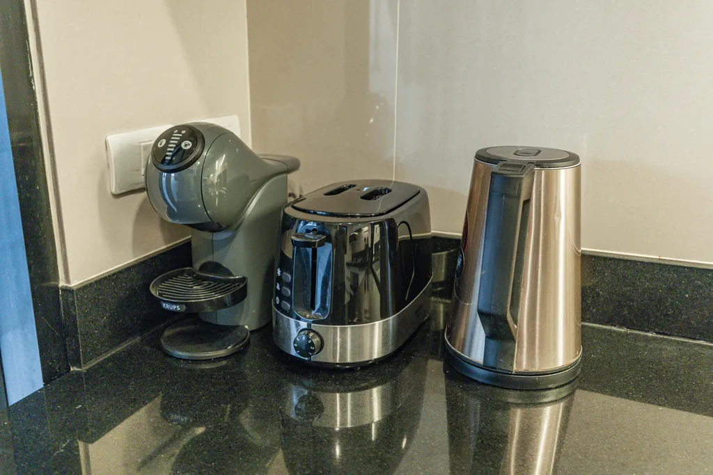 Awesome 3bd Townhouse with a patio