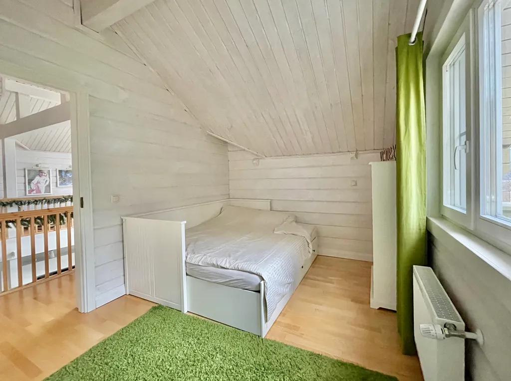 Коттедж Успех с 5 спальнями, сауной и камином