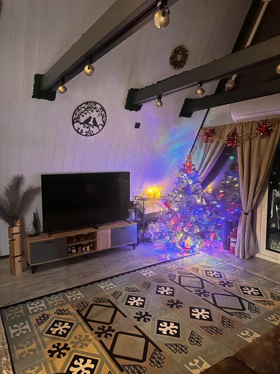 Шале у озера