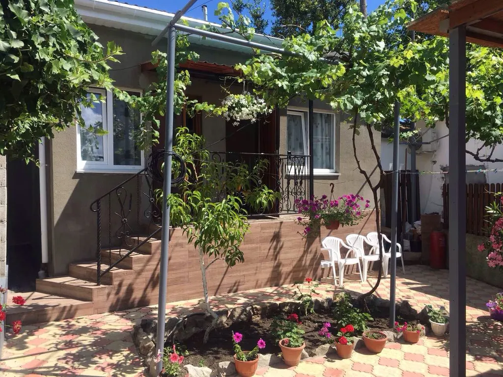 Коттедж 1-комнатный Дом — аренда посуточно в Ялта