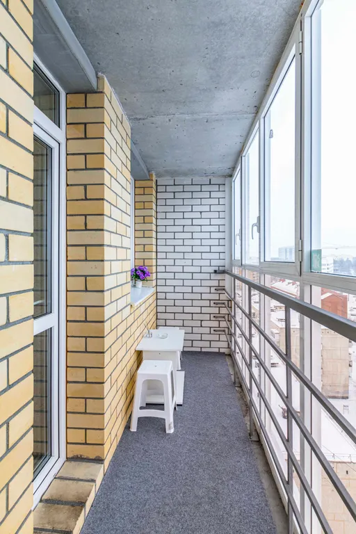 Квартира-студия с балконом для командированных и отдыха