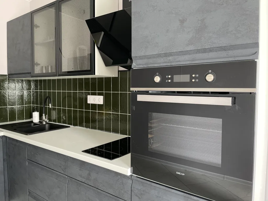 Новый дом, новая набережная, вид на Волгу центр академия