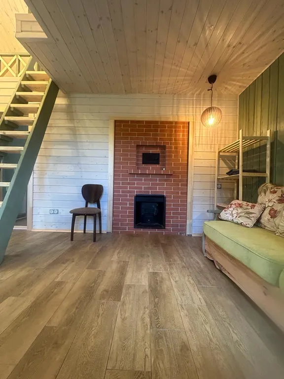 Уютный дом с прекрасным видом на лес и озеро