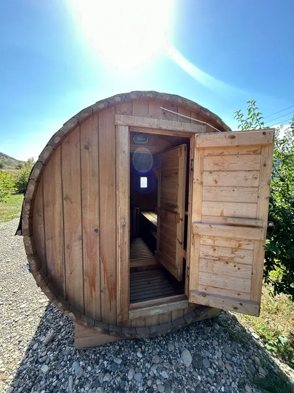 Коттедж Уютный домик с баней и большой территорией — Винсады