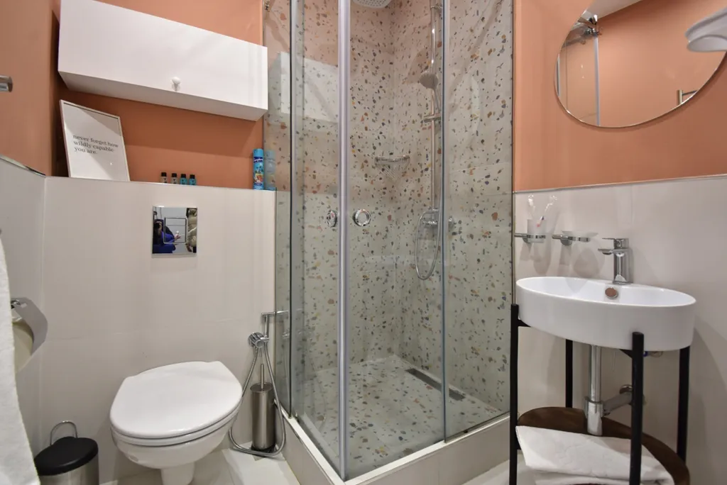 Студия с 2 раздельными кроватями и балконом