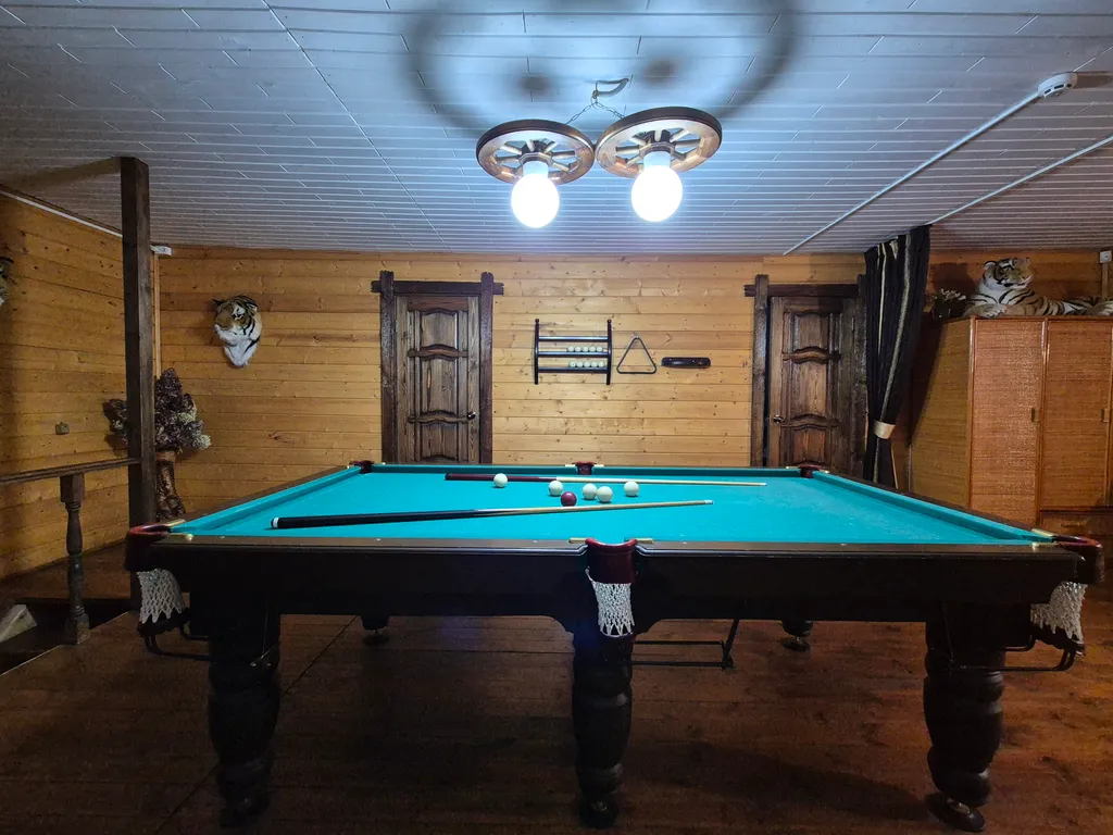 Уютный дом с бильярдом, сауной на берегу Горьковского моря