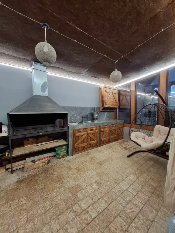 Семейный дом на берегу моря