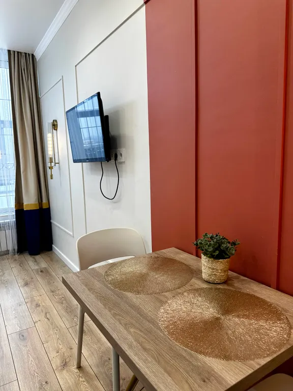 Уютная студия у станции метро в центре города