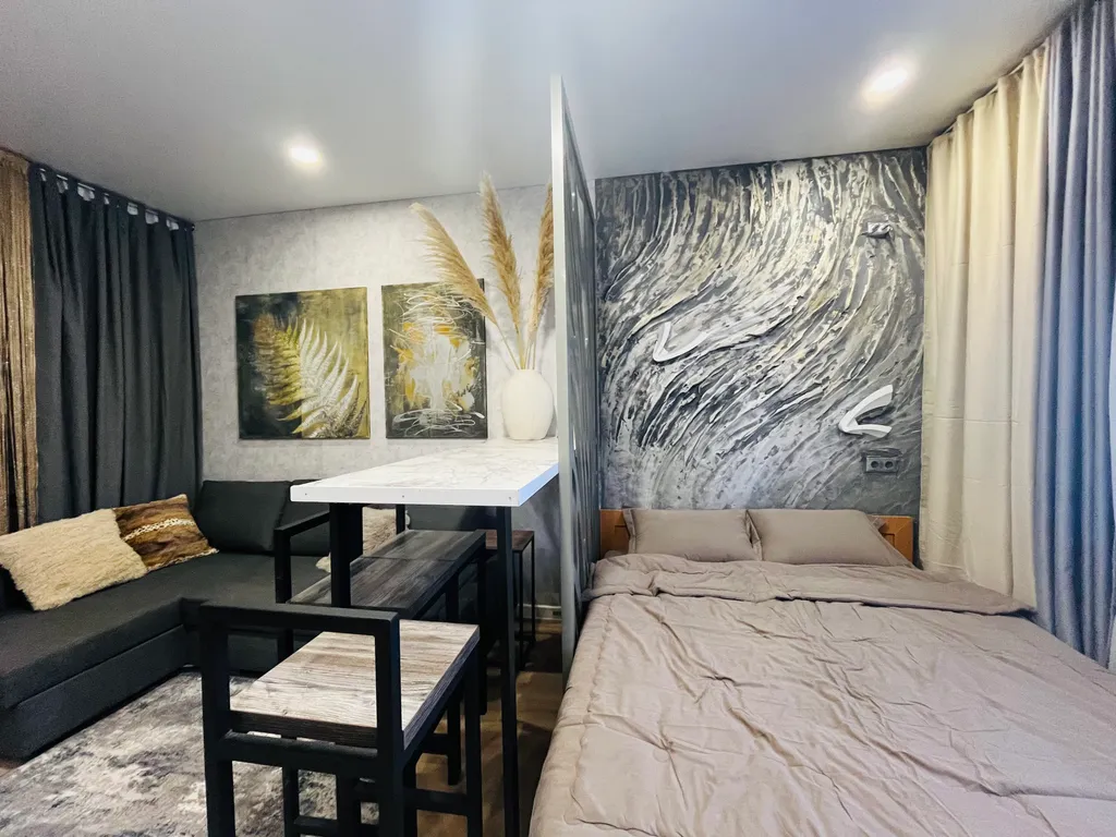 Уютная солнечная студия