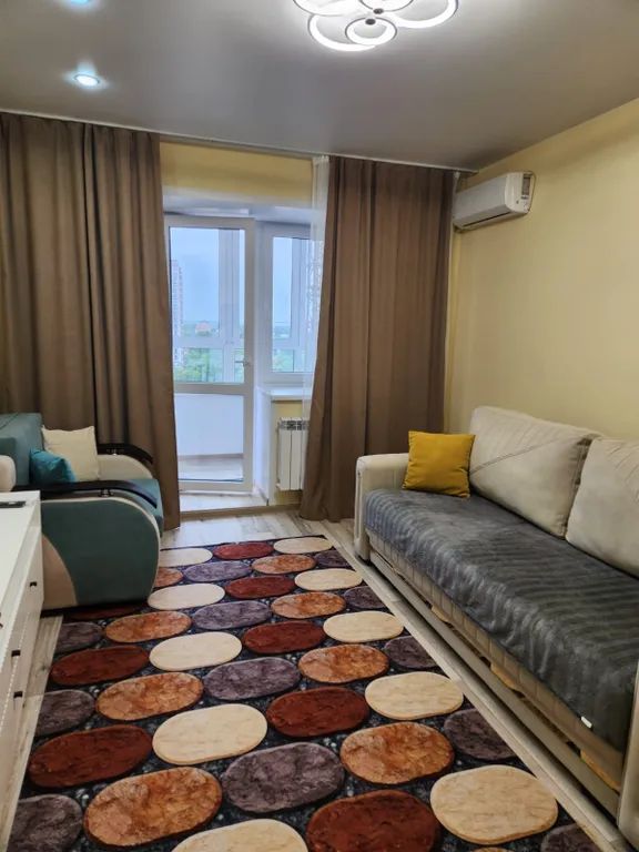 Уютная, чистая квартира с новым ремонтом в центре города