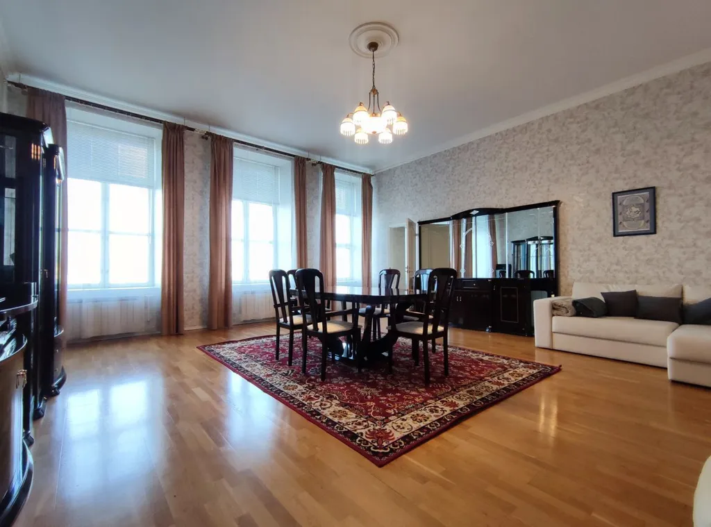 3-комнатная Квартира — аренда посуточно в Санкт-Петербург