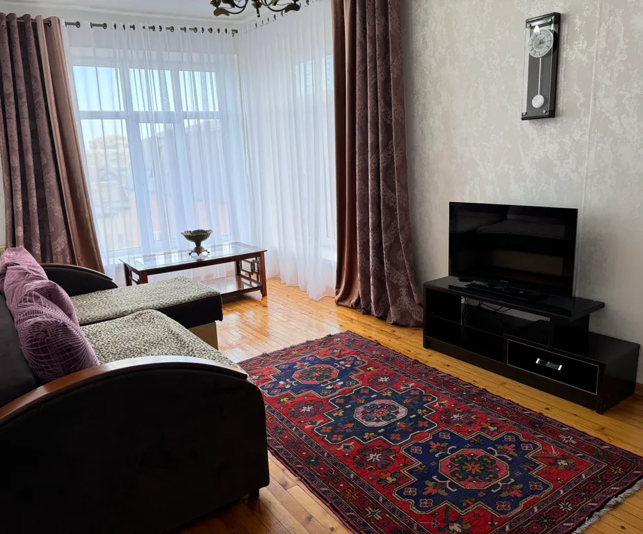 Квартира Просторная, светлая квартира в центре Махачкалы — Махачкала