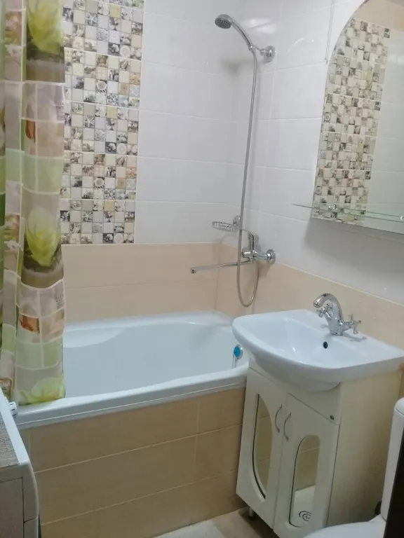 Теплая двушка в центре у парка, штаба и причала