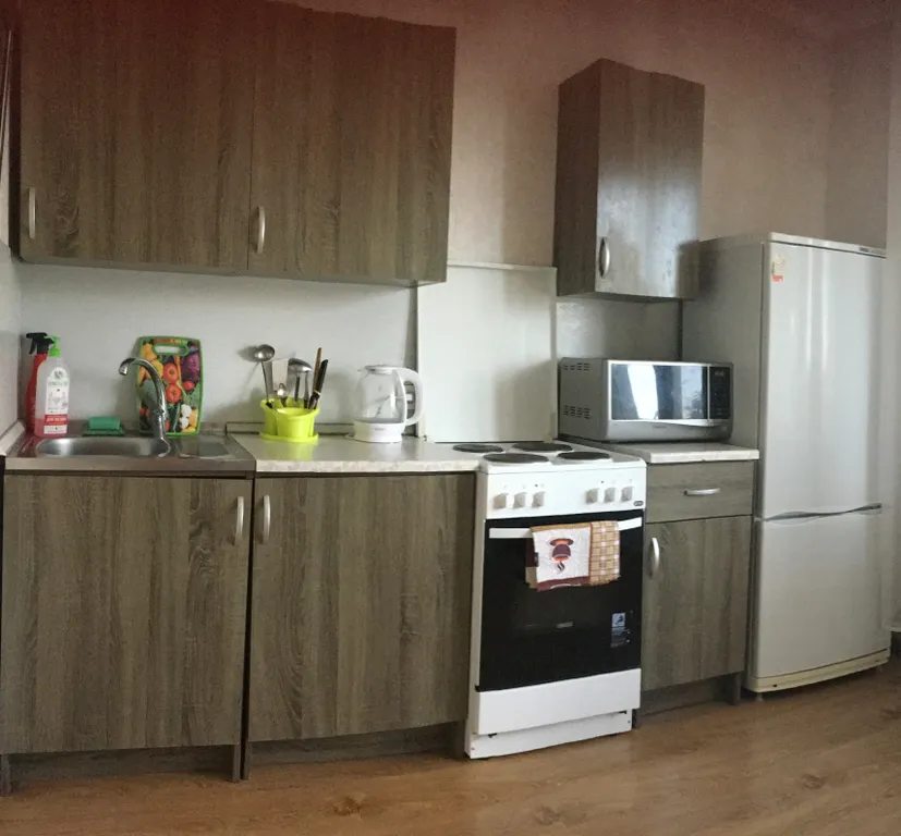 Апартамент с видом на бульвар, храм