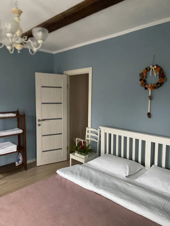 Уютный дом у реки в стиле прованс