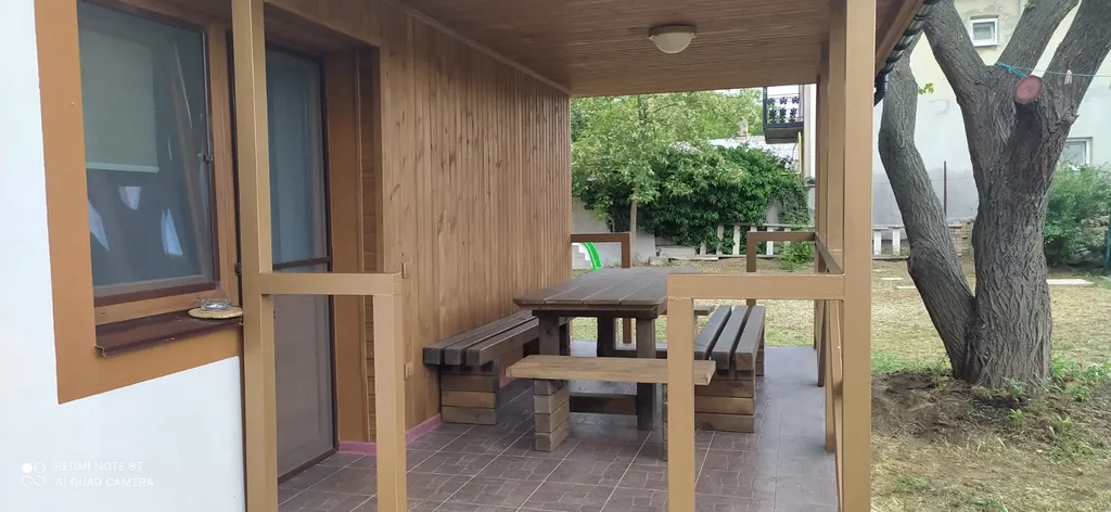 Дом для большой компании со своим двором