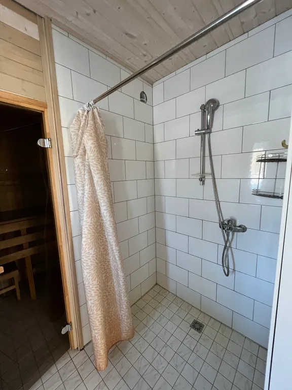 Коттедж с двумя спальнями на 8 гостей