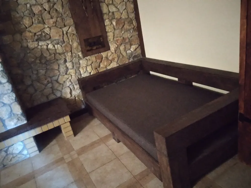 Замок у мыса Фиолент