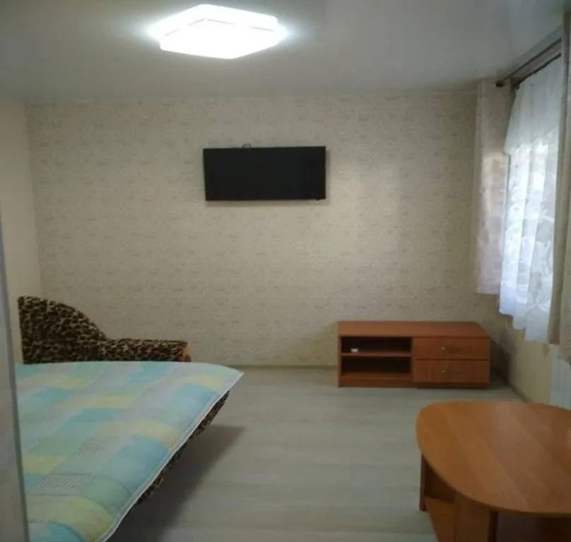 Коттедж 2-комнатный Дом — Евпатория