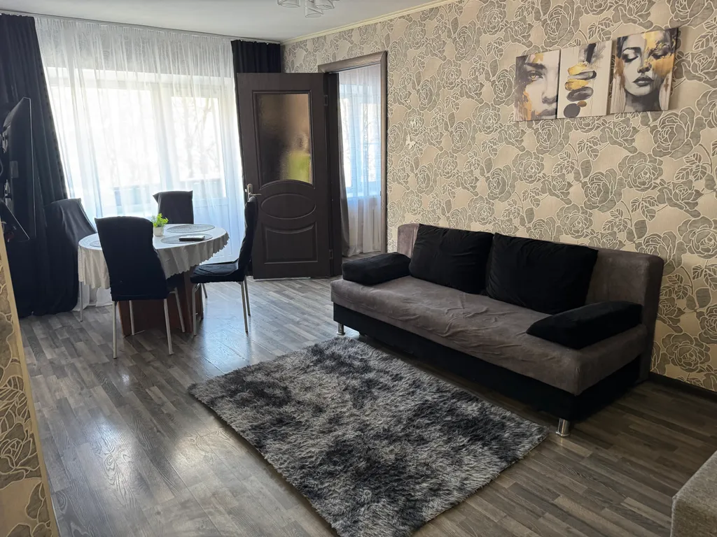 Обновленная уютная квартира в центре города