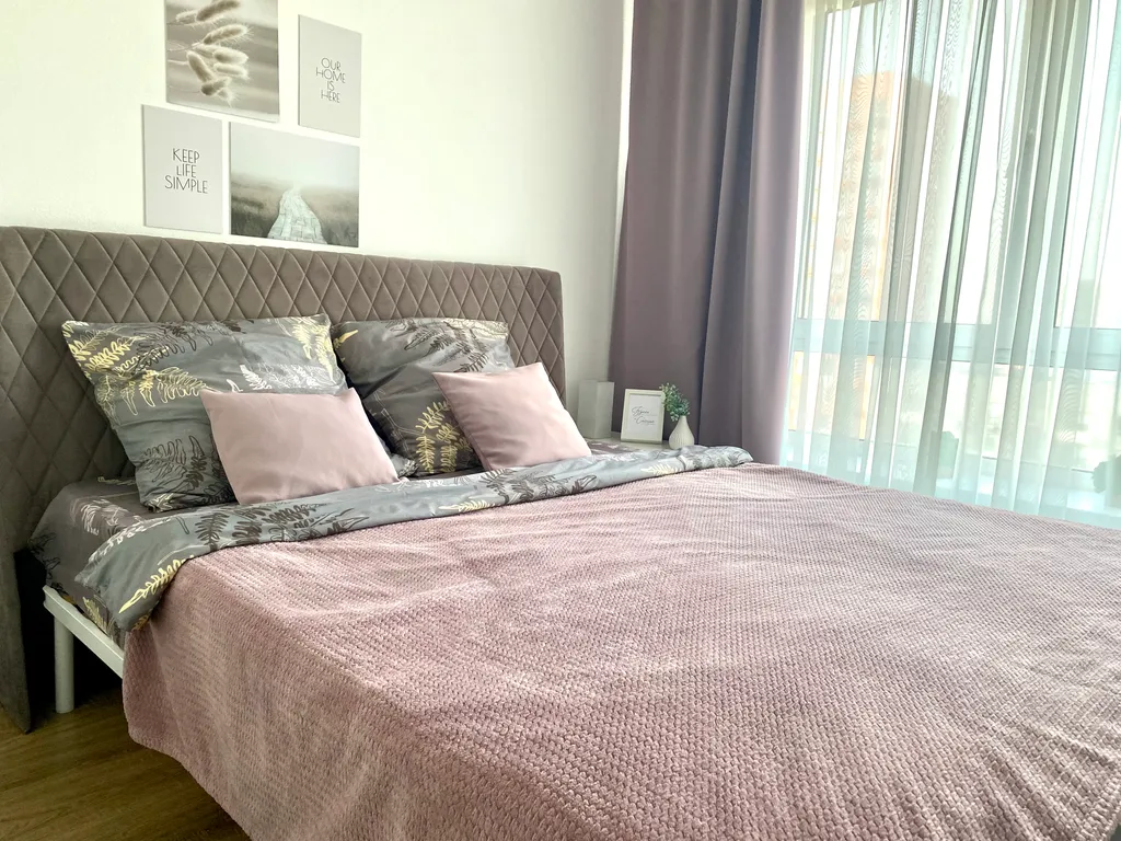 Уютная евродвушка комфорт-саларис возле метро