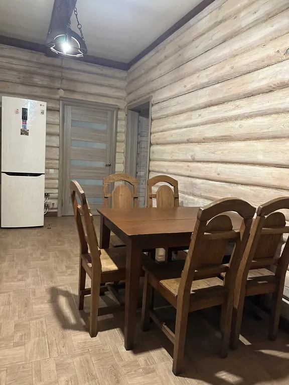 Уютный дом в лесу