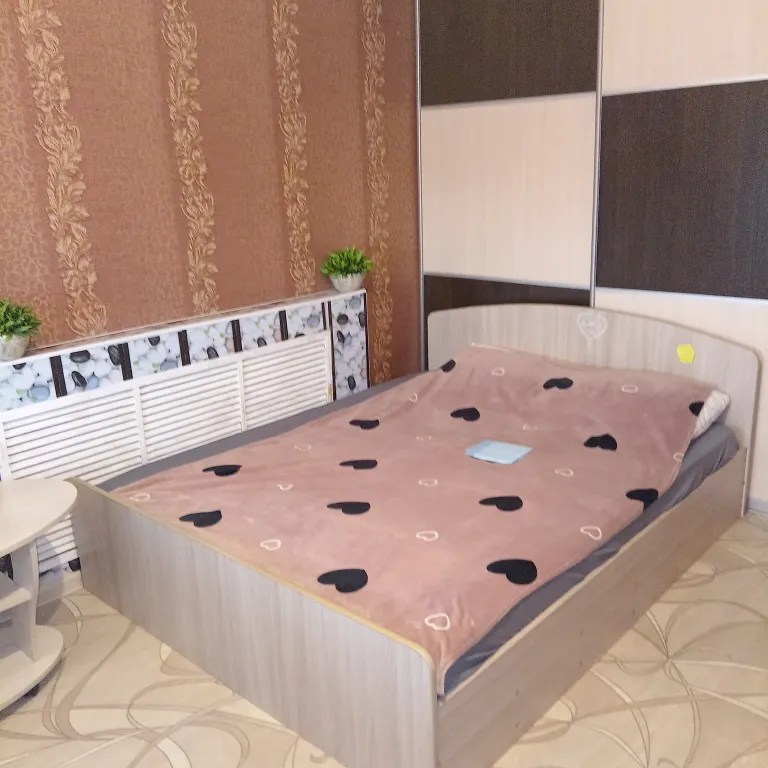 Чистая, уютная квартира с видом на озеро