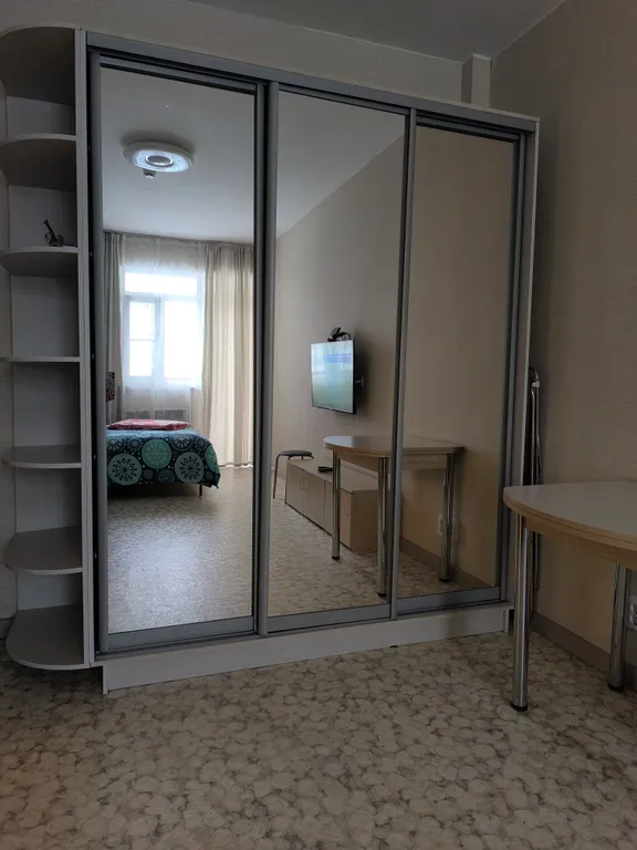 Квартира с балконом и видом на горы