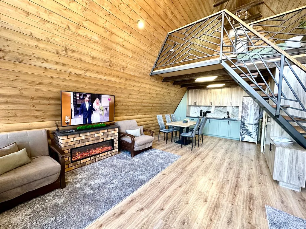 А-фрейм с видом на горы