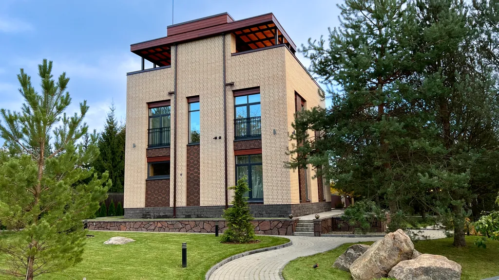 Загородный дом Räisälä с сауной, банным чаном и летним бассейном