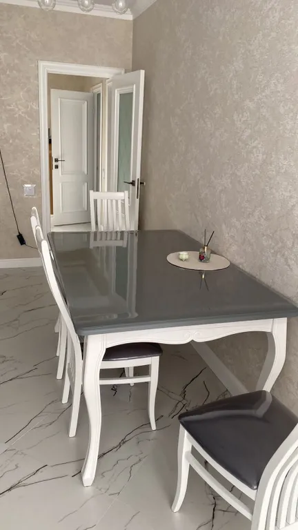 Уютная квартира в центре города с видом на горы