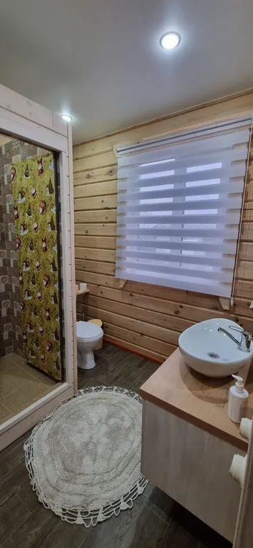 Дом по соседству с вотчиной Деда мороза